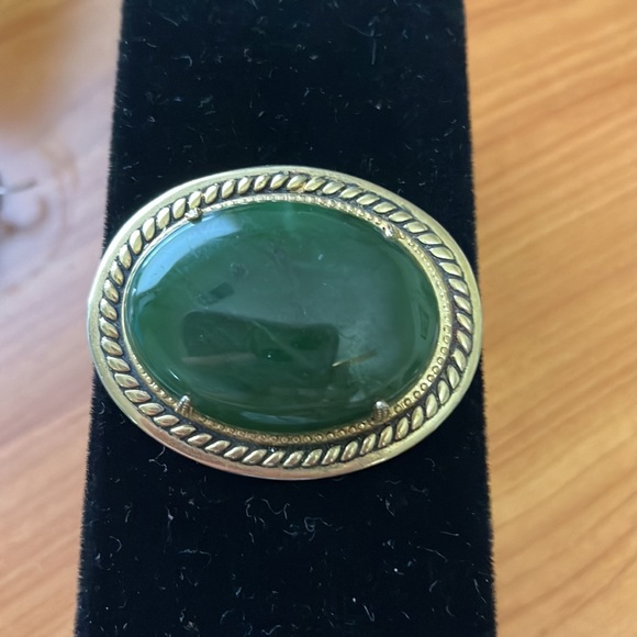 Brooch 2” length and 1.5” wide, unmarked - Picture 4 of 5